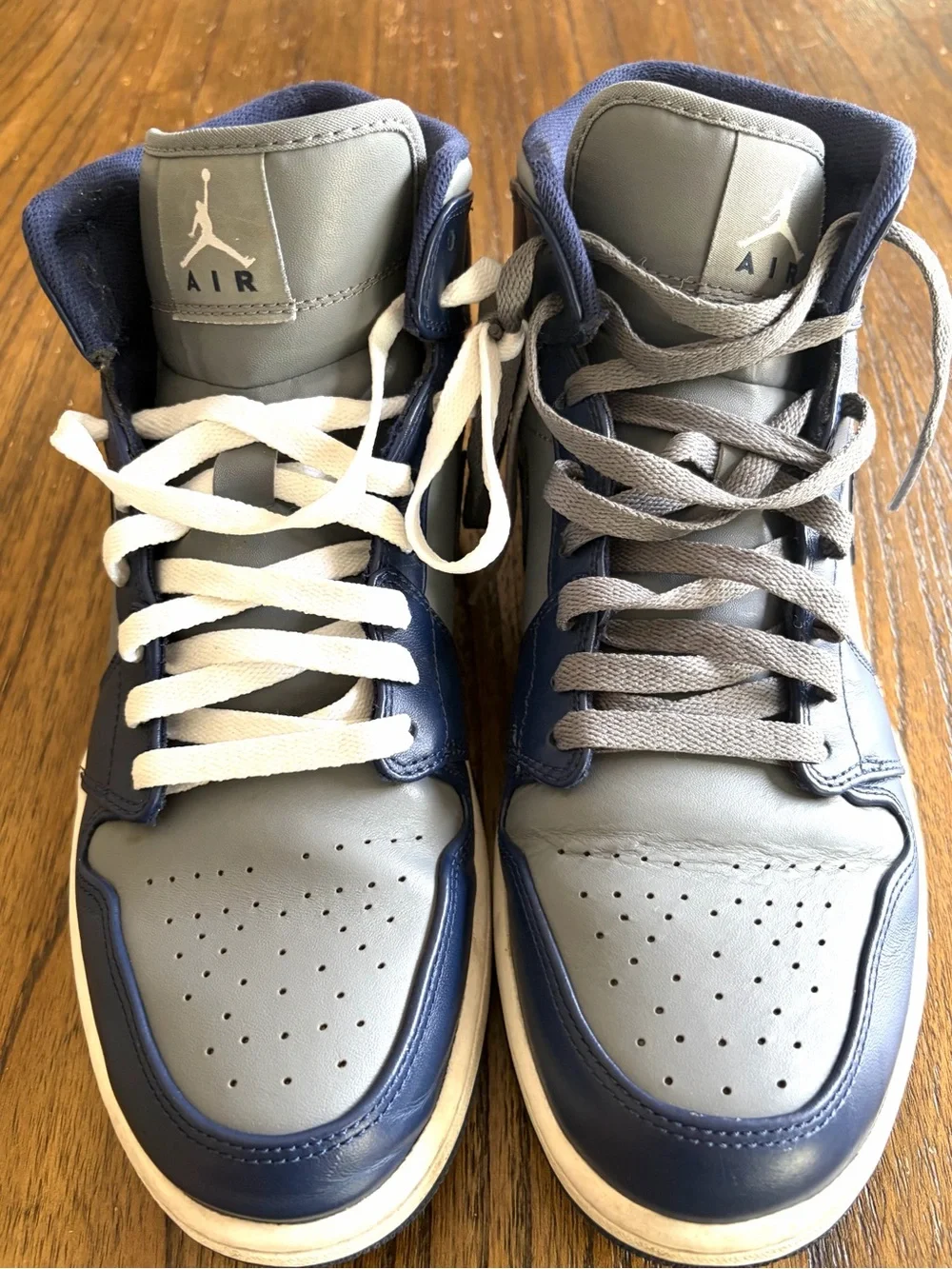 Nike Air Jordan 1 Mid 